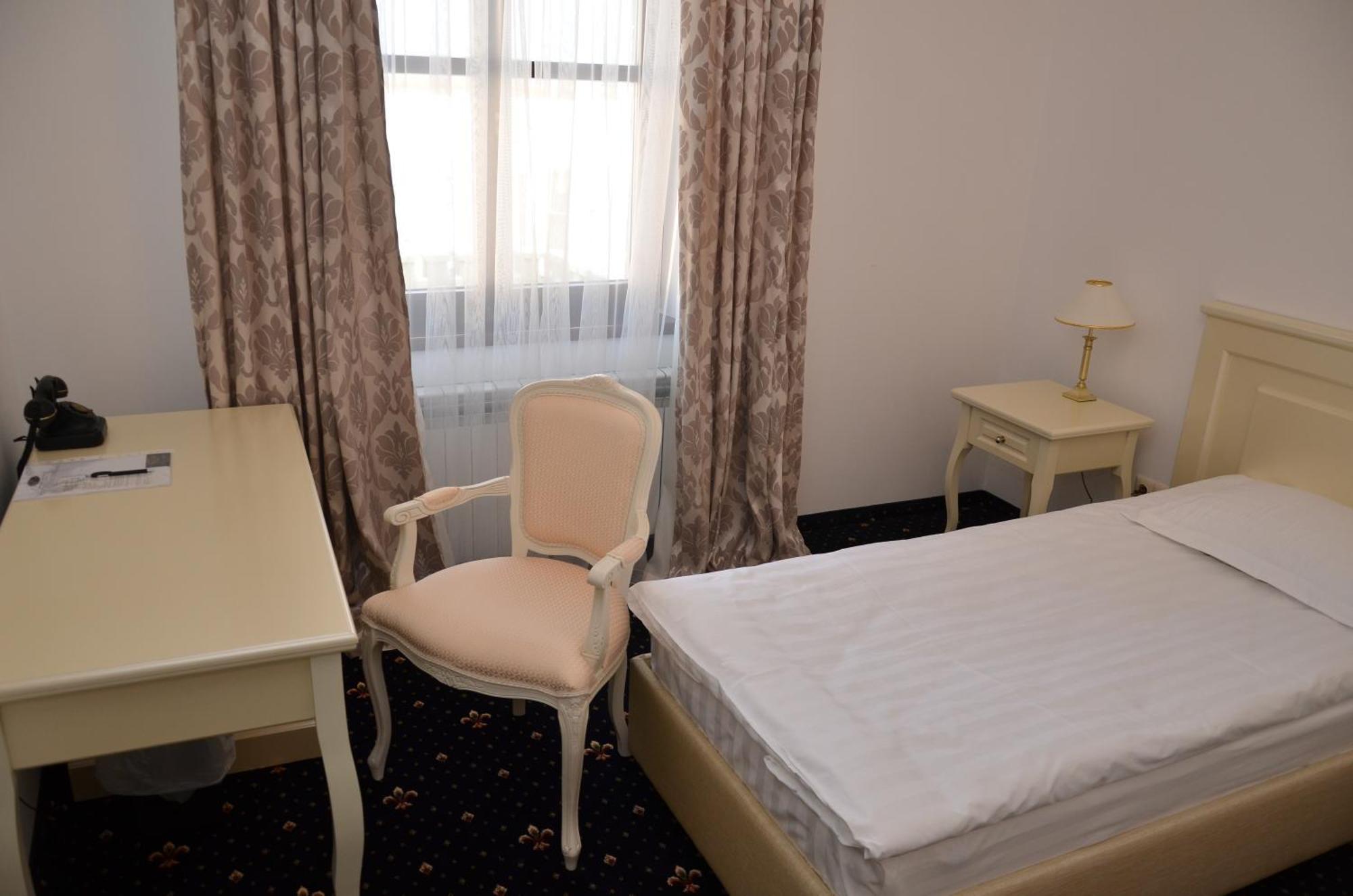Chateau Royal Hotel Berezovka  ภายนอก รูปภาพ