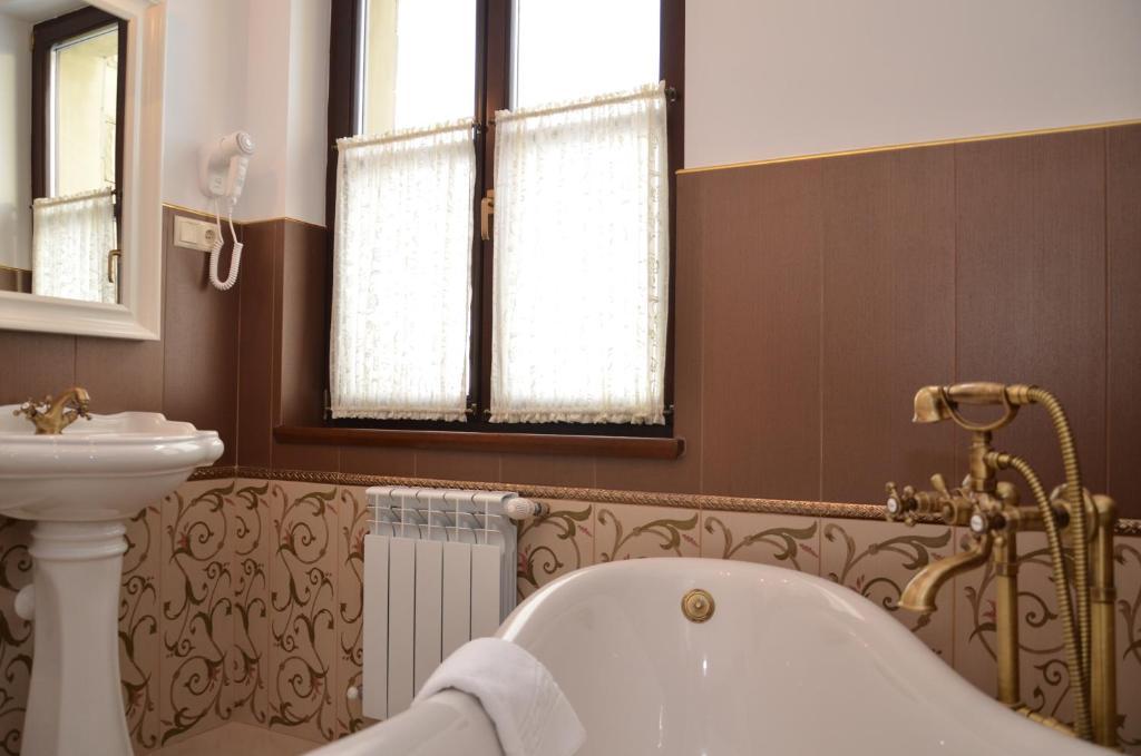 Chateau Royal Hotel Berezovka  ห้อง รูปภาพ