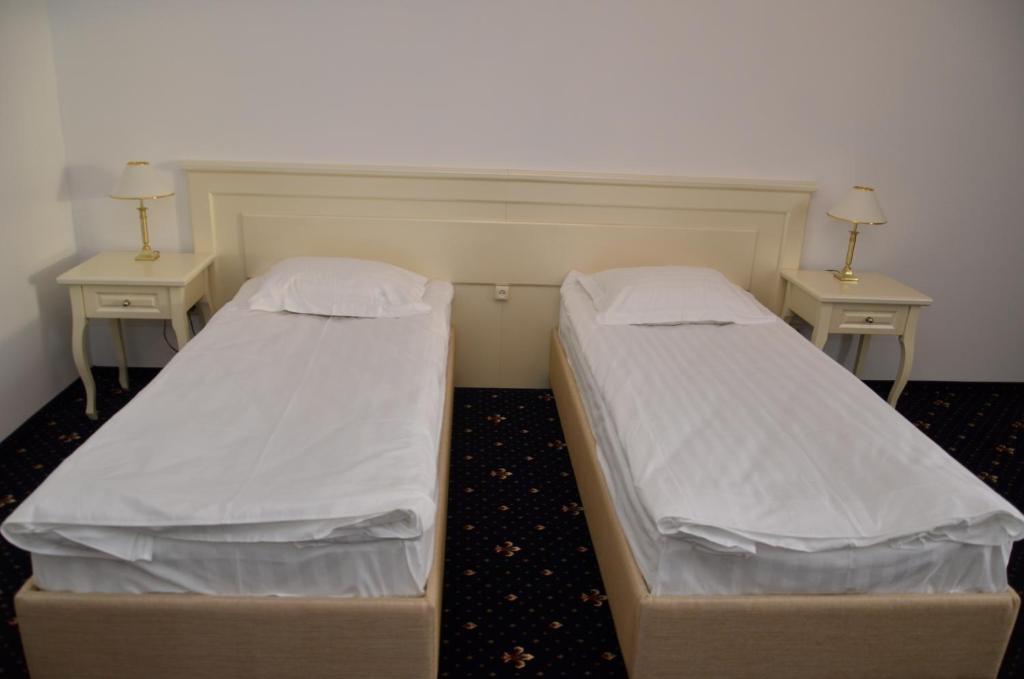 Chateau Royal Hotel Berezovka  ภายนอก รูปภาพ